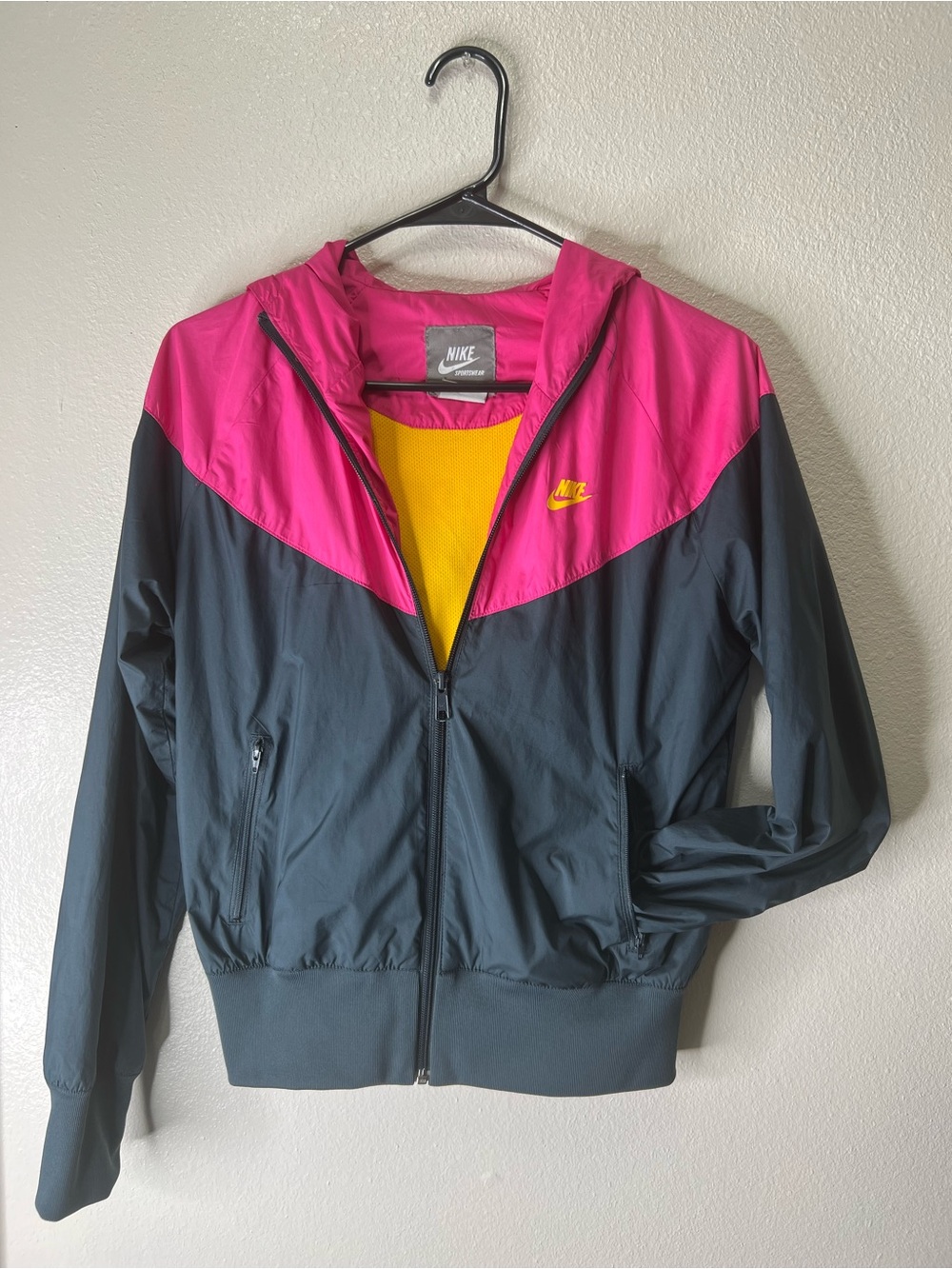 Nike Women's Black & Windbreaker Jacket with Yellow Lining